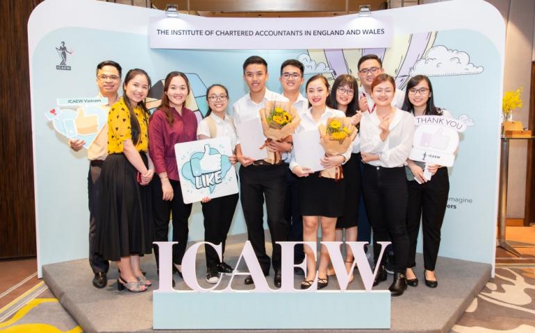 Accounting students attending the 2019 ICAEW Graduation Ceremony